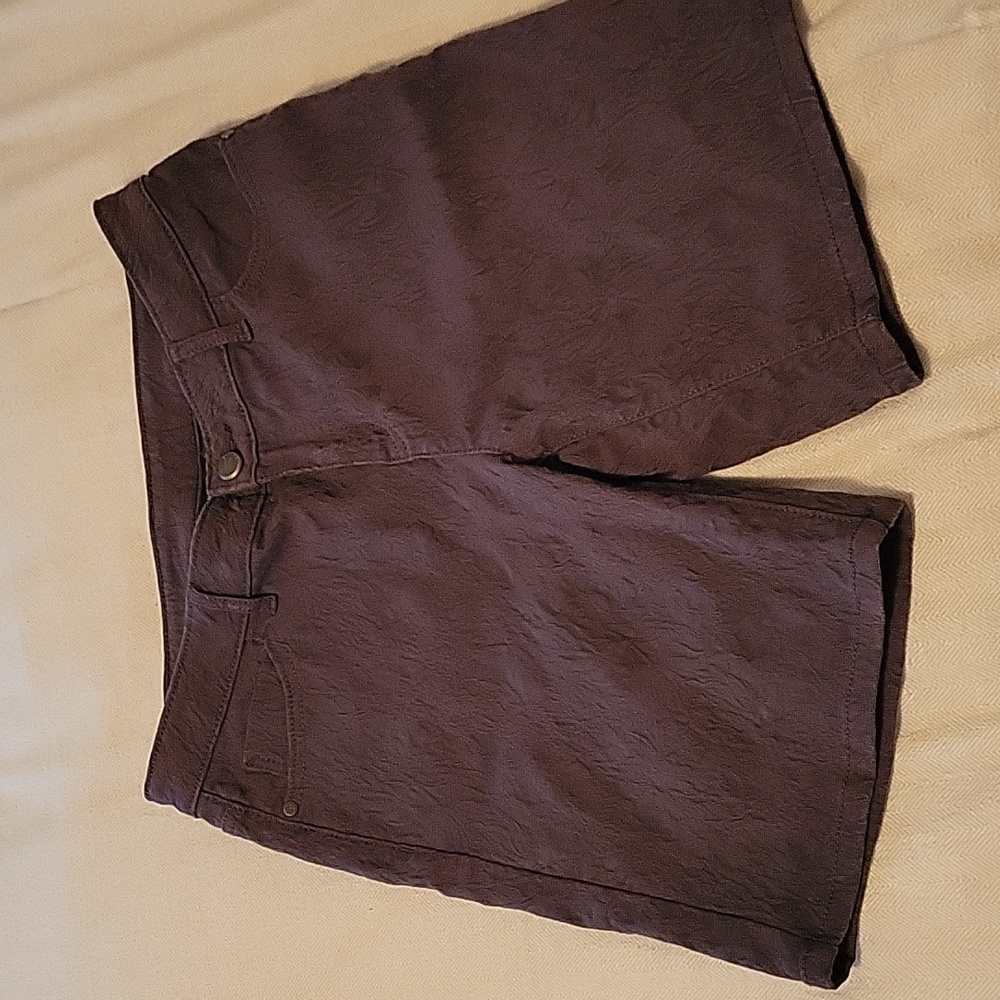 Simply Vera shorts